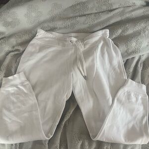 Women’s Tommy Hilfiger sport set both are size larges!!